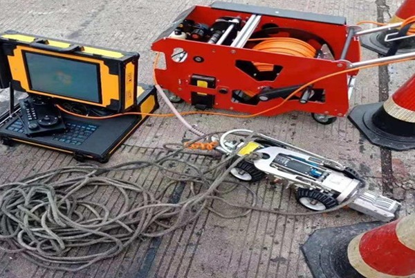 幽兰CCTV管道检测机器人